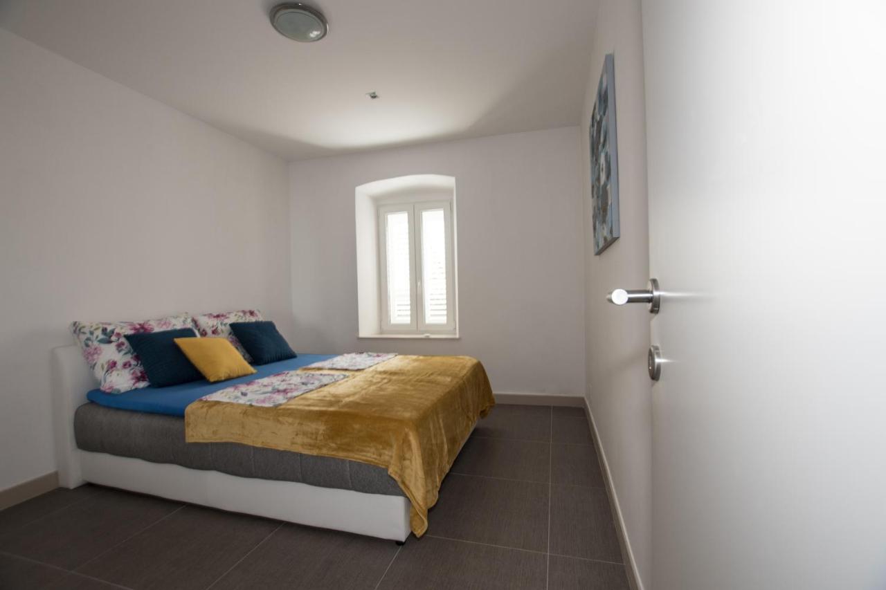 Sun Apartment Дубровник Екстериор снимка