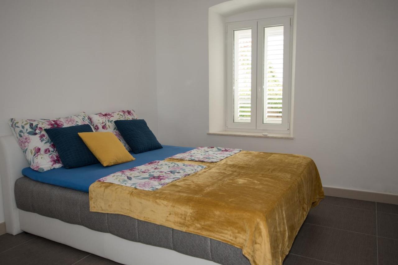 Sun Apartment Дубровник Екстериор снимка