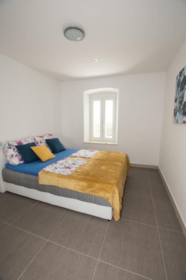 Sun Apartment Дубровник Екстериор снимка